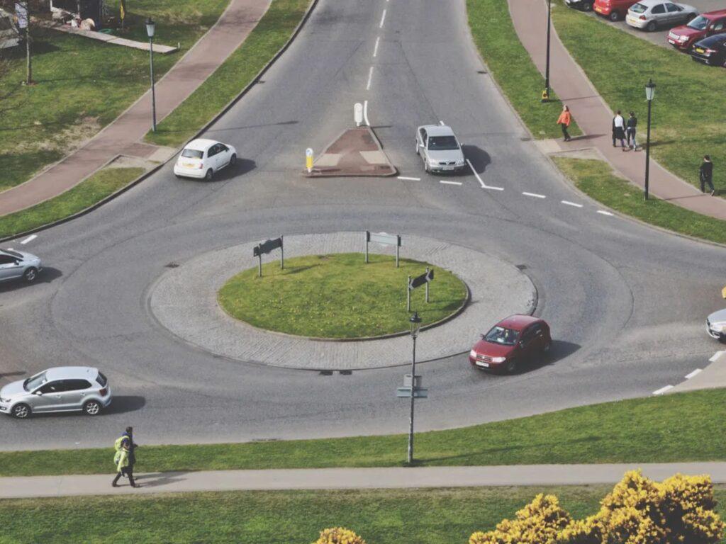 Roundabout Rules in Australia: What Every Learner Driver Must Know